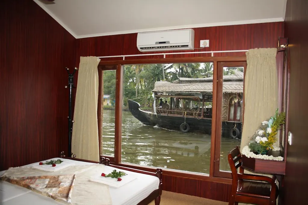 ** Botel Hotel Kerala House Boats Alappuzha Indie