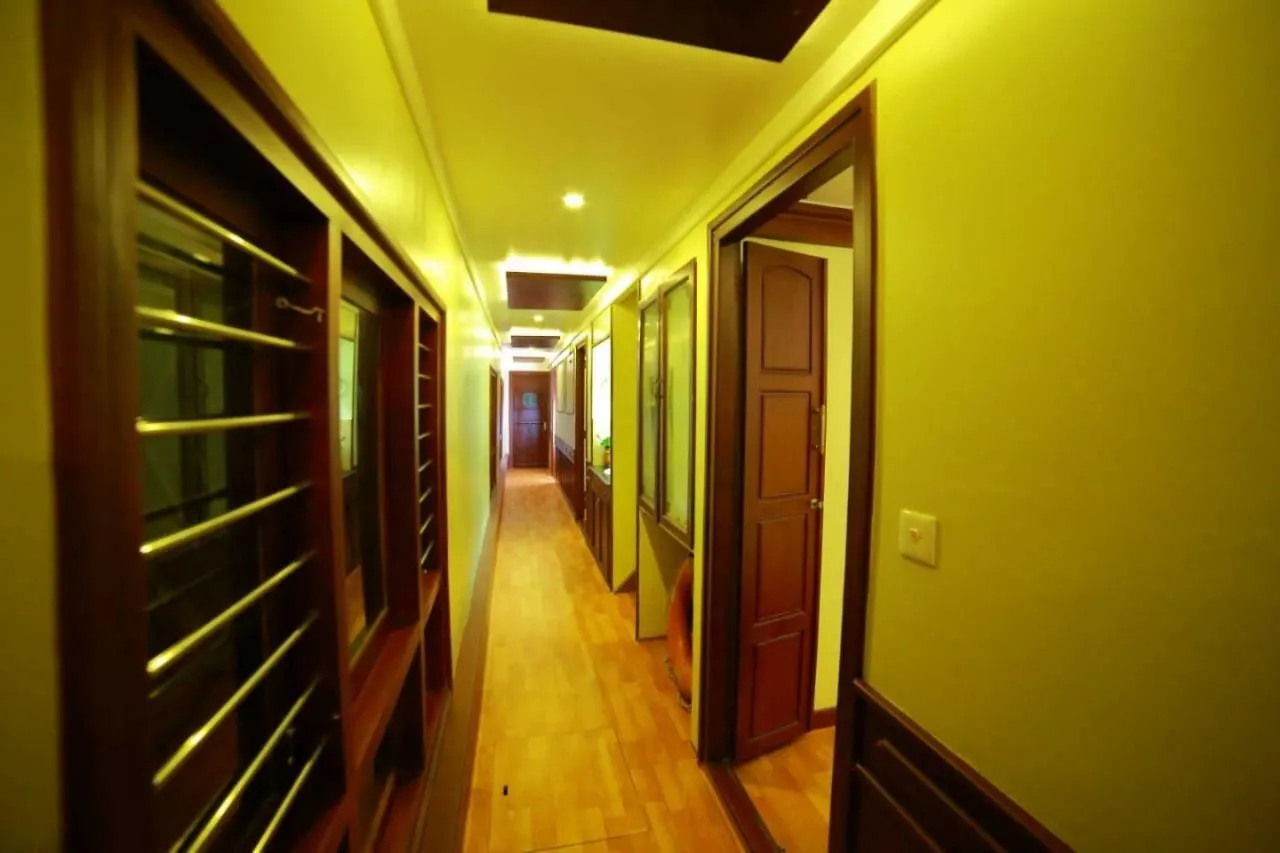 Hotel Kerala House Boats Alappuzha Botel