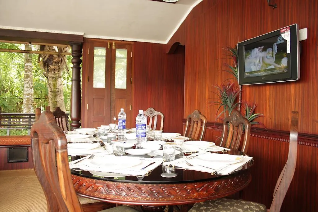 מלון Alappuzha Kerala House Boats 2*,  הודו