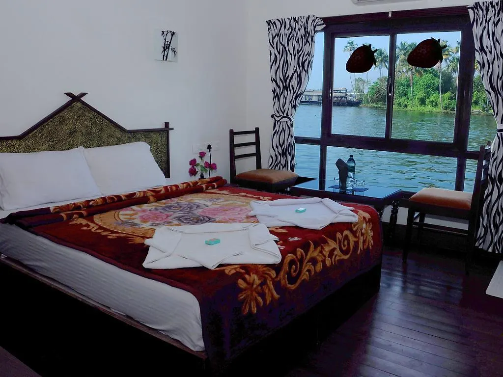 מלון Alappuzha Kerala House Boats ספינת מלון
