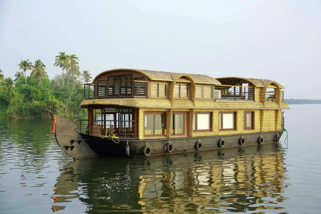 מלון Alappuzha Kerala House Boats 2*,