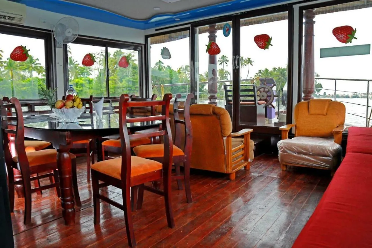 מלון Alappuzha Kerala House Boats 2*,